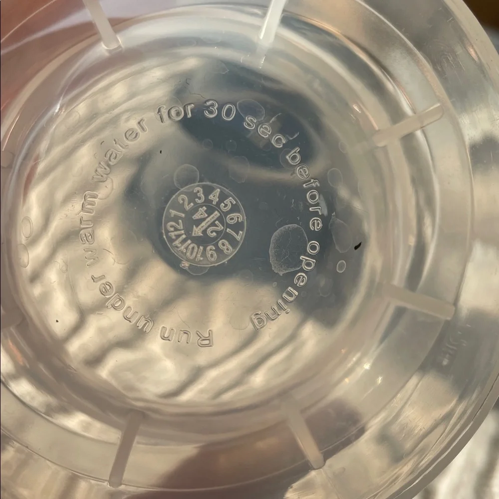 4 Tovolo Clear/Gray plastic/silicon Ice Molds create 2.5” spheres, bar cocktails